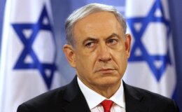 Netanyahu İsrail askerleriyle buluştu: Üzerinde iki kelime olan bir şapka aldım