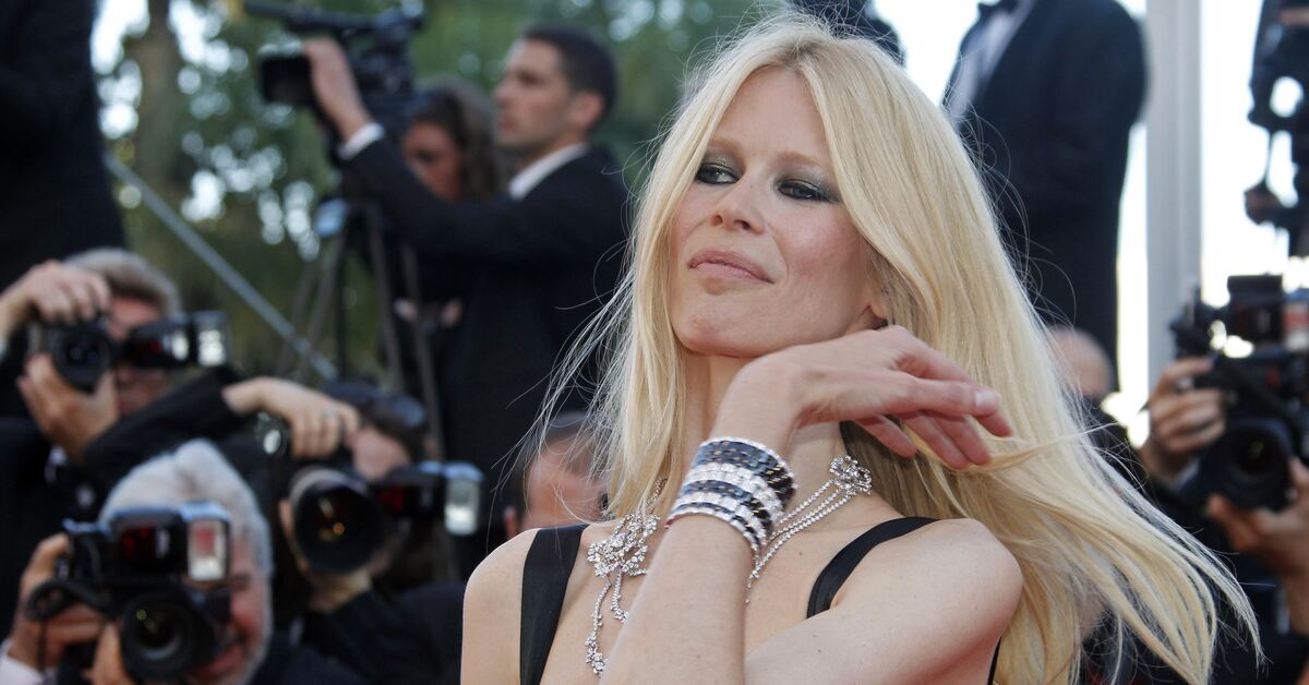 Claudia Schiffer neden süper modellikten süper anneliğe geçiş yaptığın anlattı