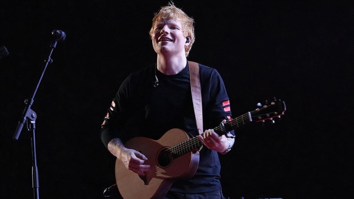Şarkıcı Ed Sheeran’ın Hindistan’daki sokak performansı engellendi