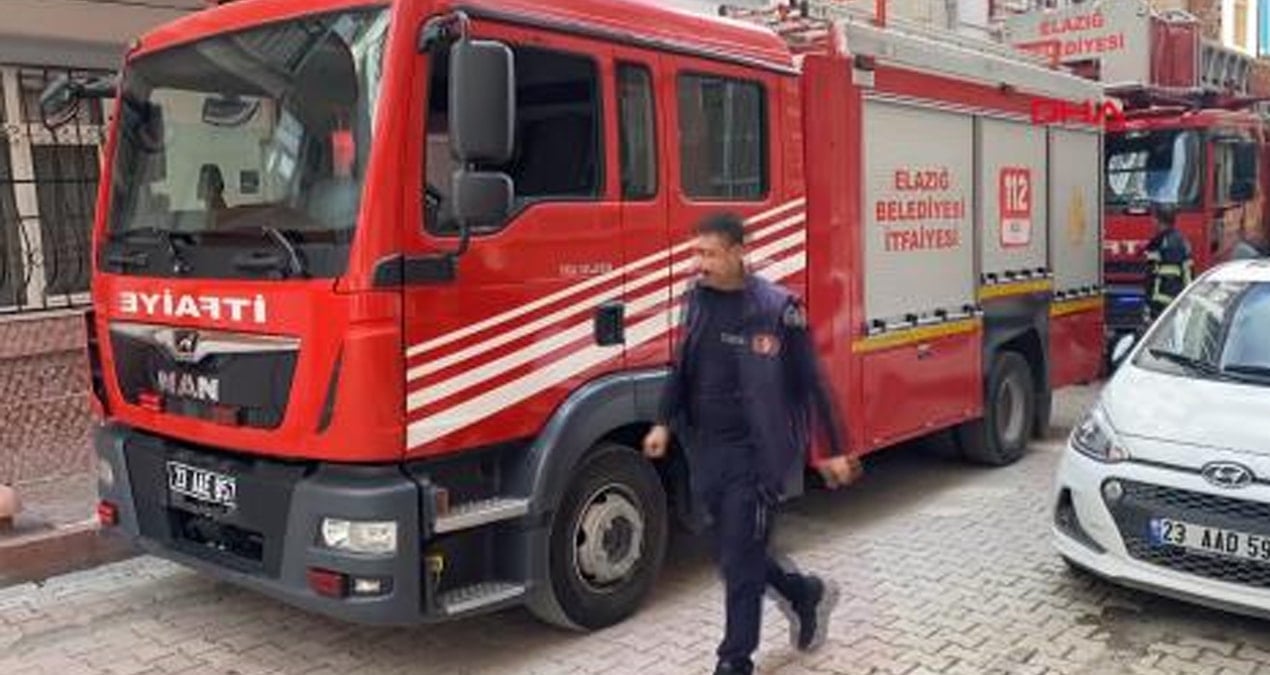 Elazığ’da park halindeki motosiklet küle döndü